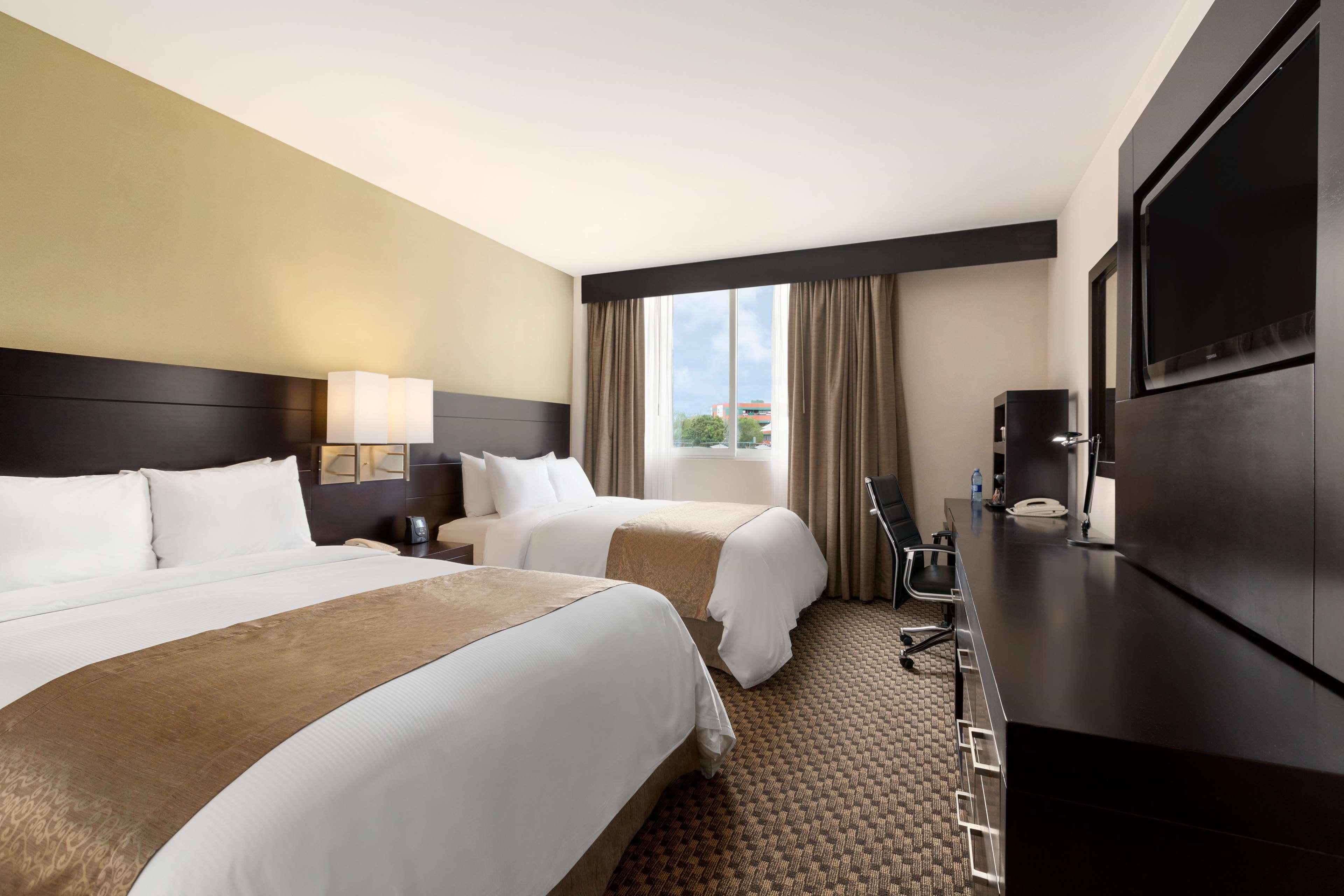 Hotel Doubletree By Hilton Querétaro Exteriér fotografie