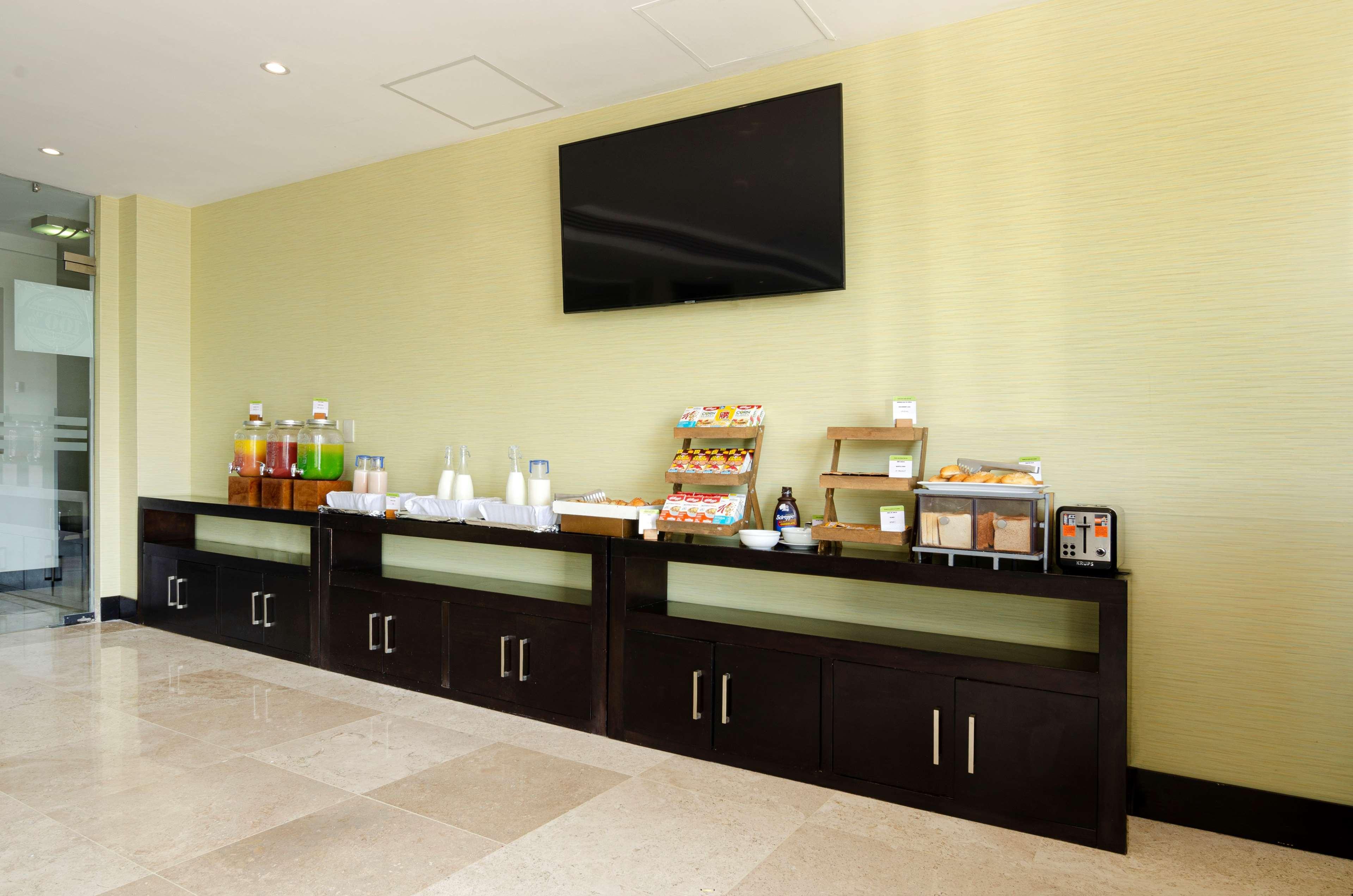 Hotel Doubletree By Hilton Querétaro Exteriér fotografie