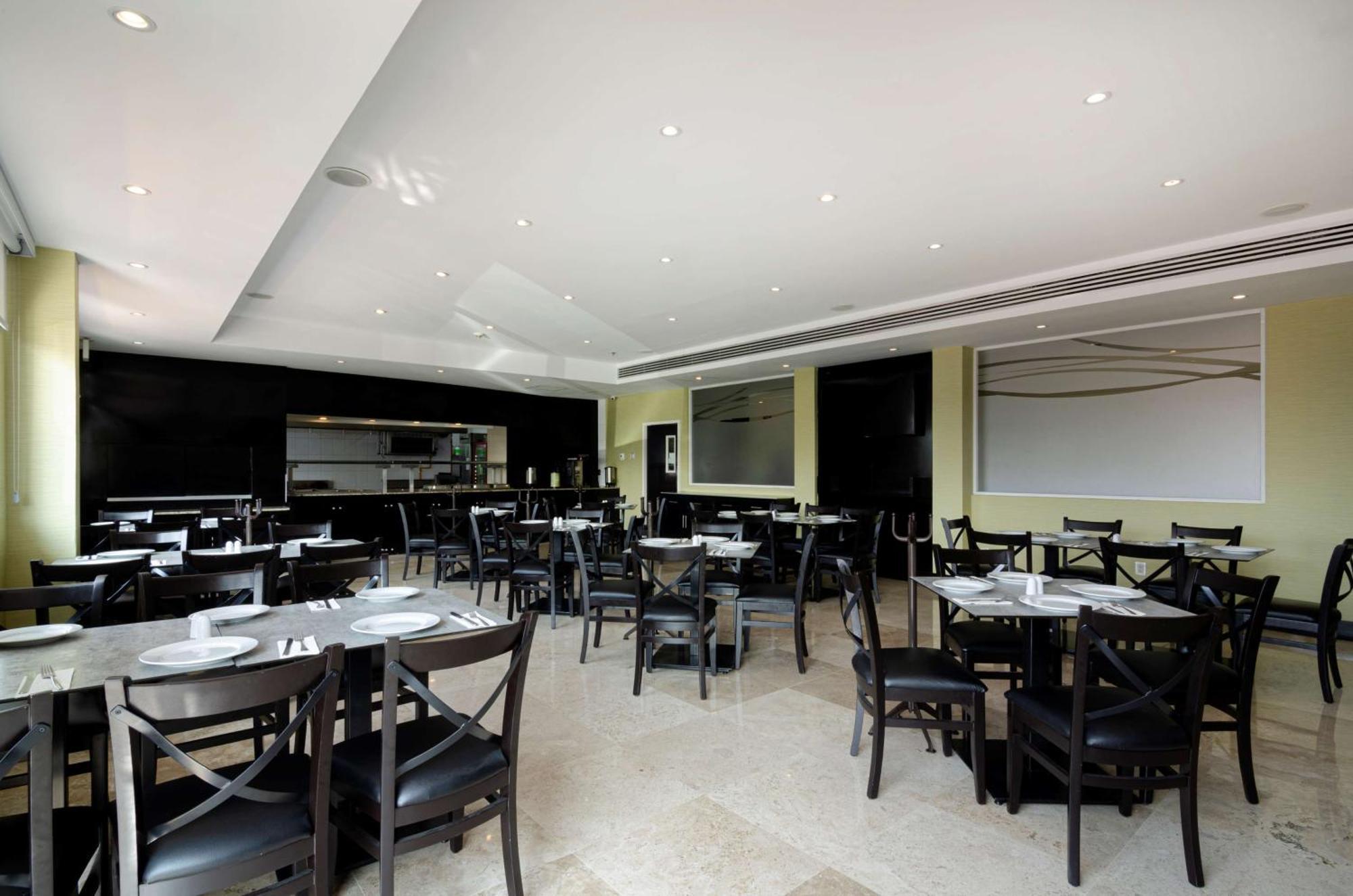 Hotel Doubletree By Hilton Querétaro Exteriér fotografie
