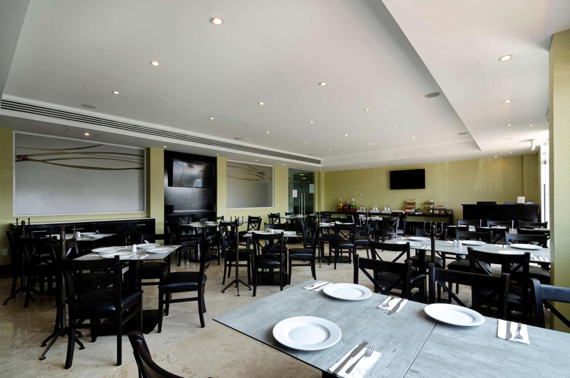Hotel Doubletree By Hilton Querétaro Exteriér fotografie