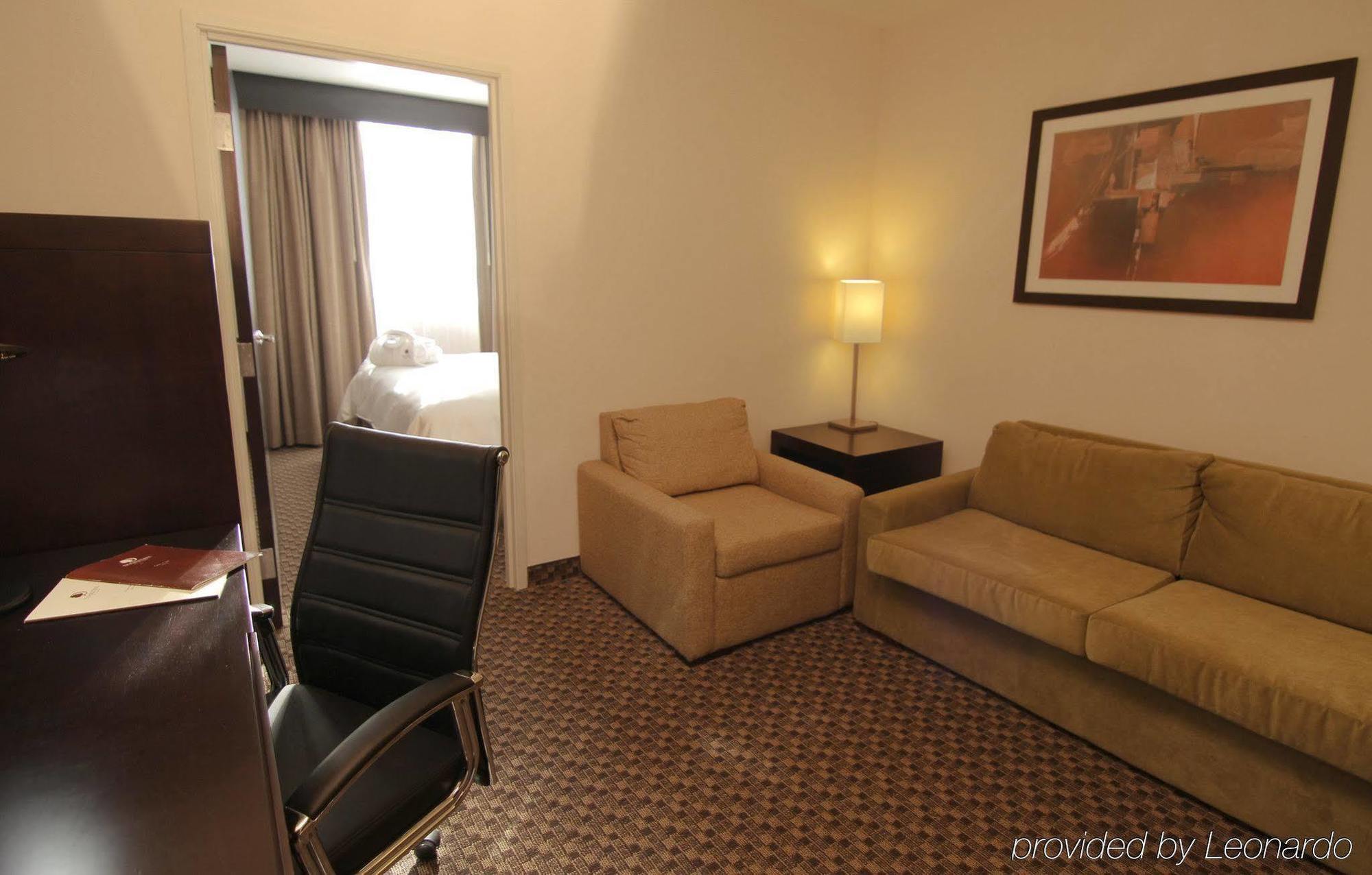 Hotel Doubletree By Hilton Querétaro Exteriér fotografie